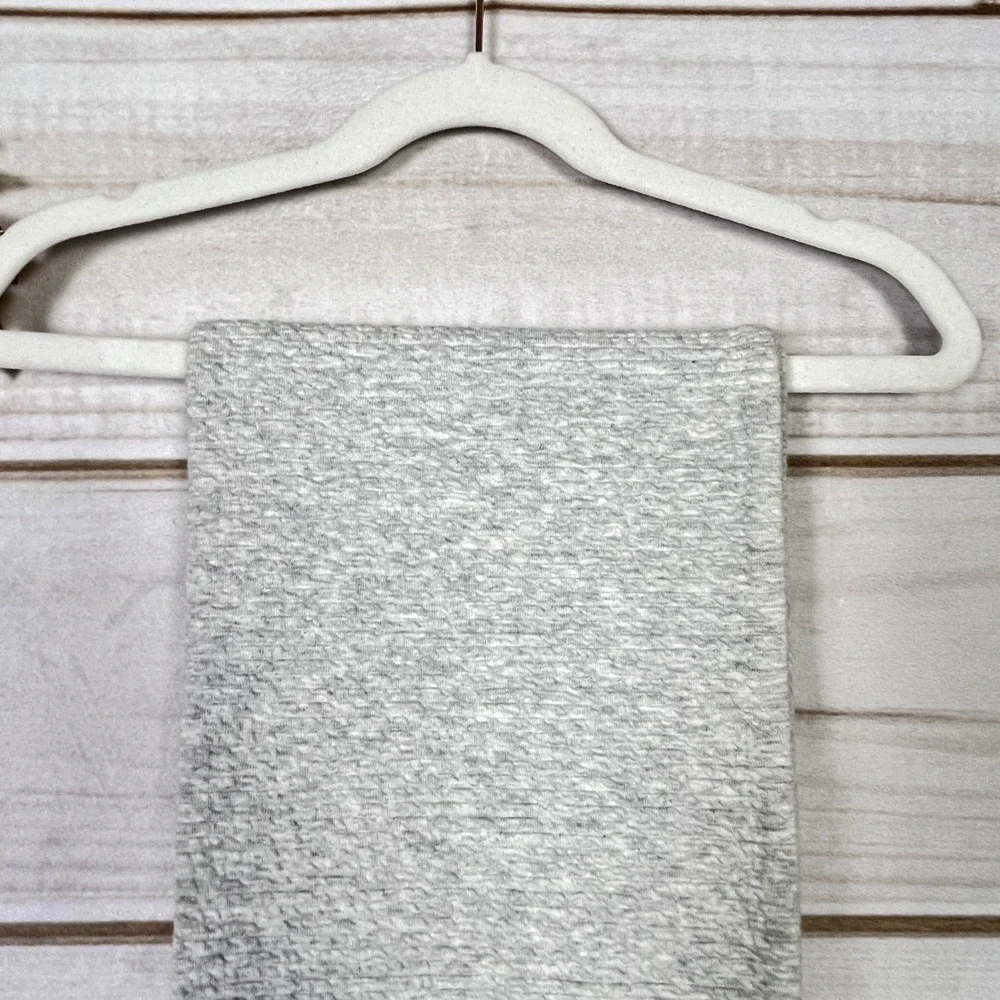 Lululemon Vinyasa Scarf Gray Space Dye Waffle Texture Snap Wrap 62